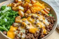 Loaded Smash Burger Bowl with crispy potatoes, juicy beef, cheese, and sauce, perfect for Dinner With Ground Beef and easy Beef Recipes For Dinner.